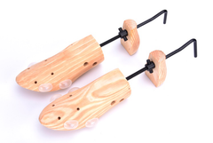 MENS WOODEN SHOE STRETCHER (16)